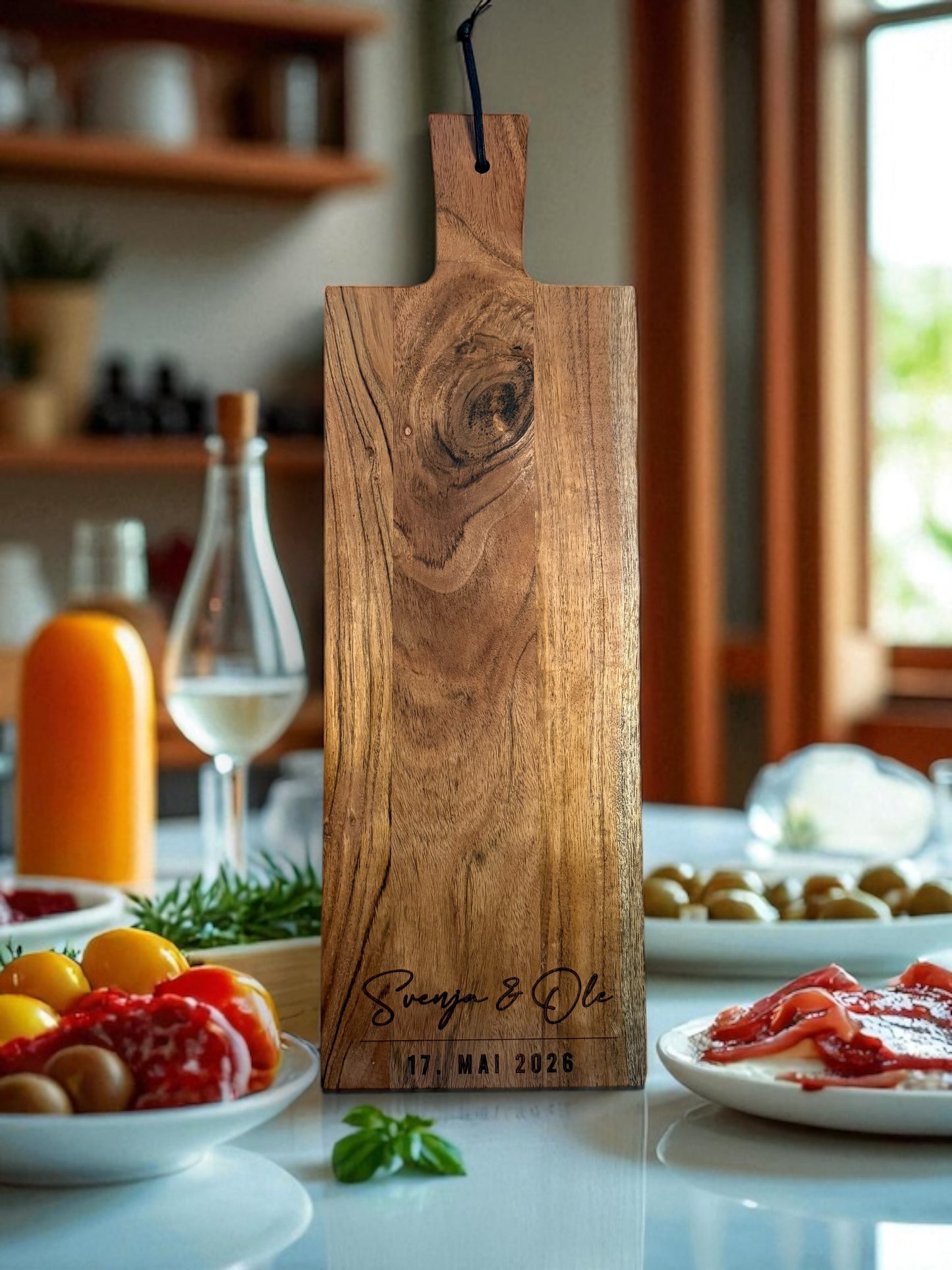 Personalisiertes Servierbrett (groß) mit Laser Gravur