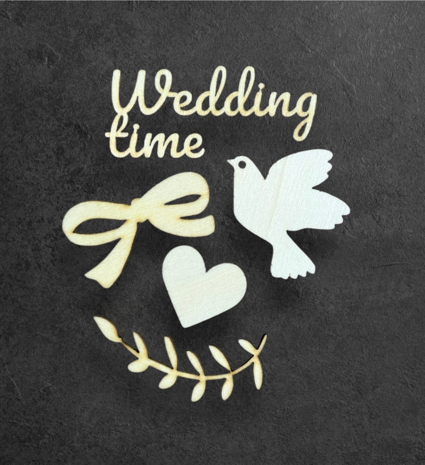 „Wedding time“ – Hochzeitsdeko - Set aus 10 Stücken- Holz in Weiß, Schwarz oder Natur