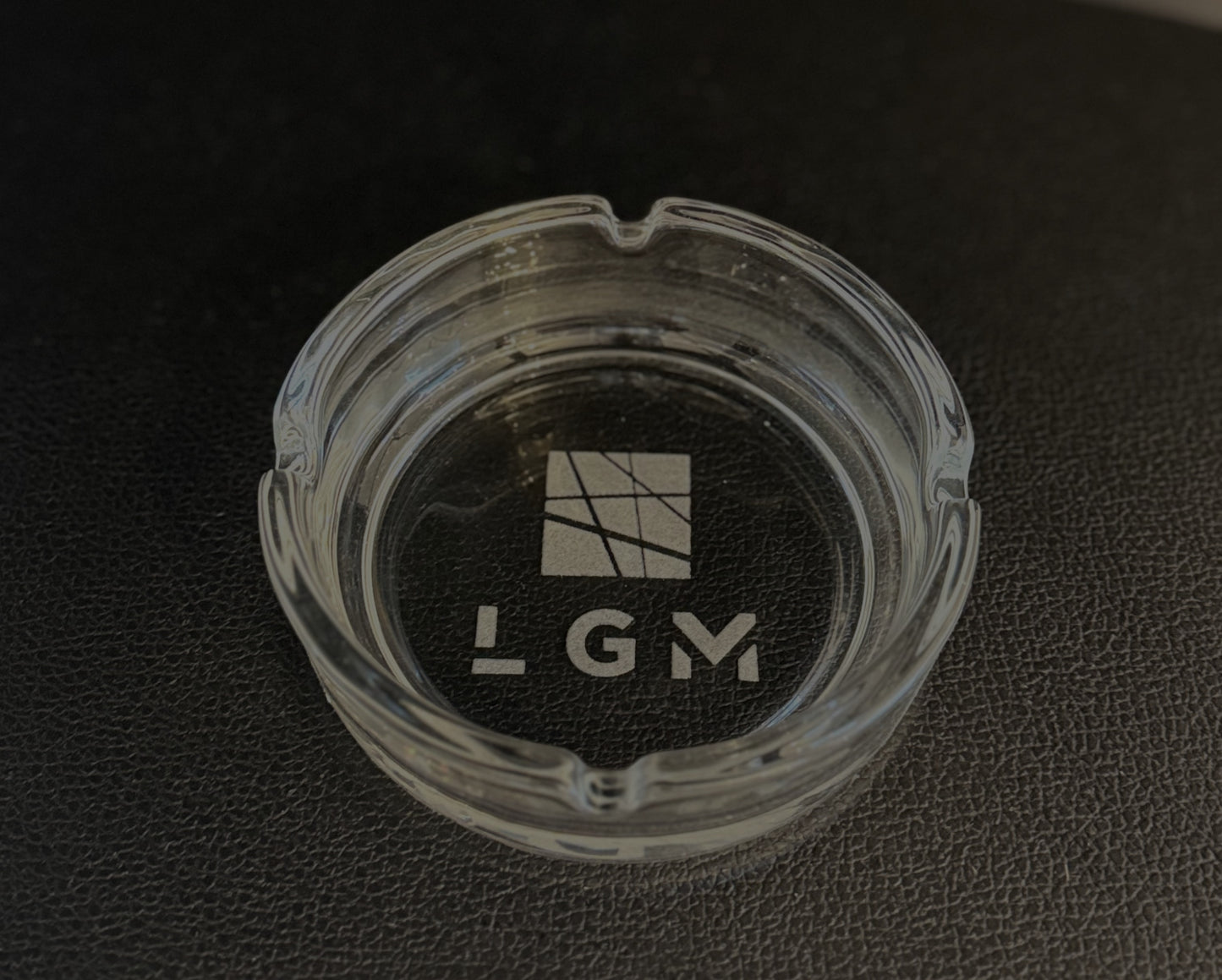 Personalisierter Glas-Aschenbecher mit Laser Gravur