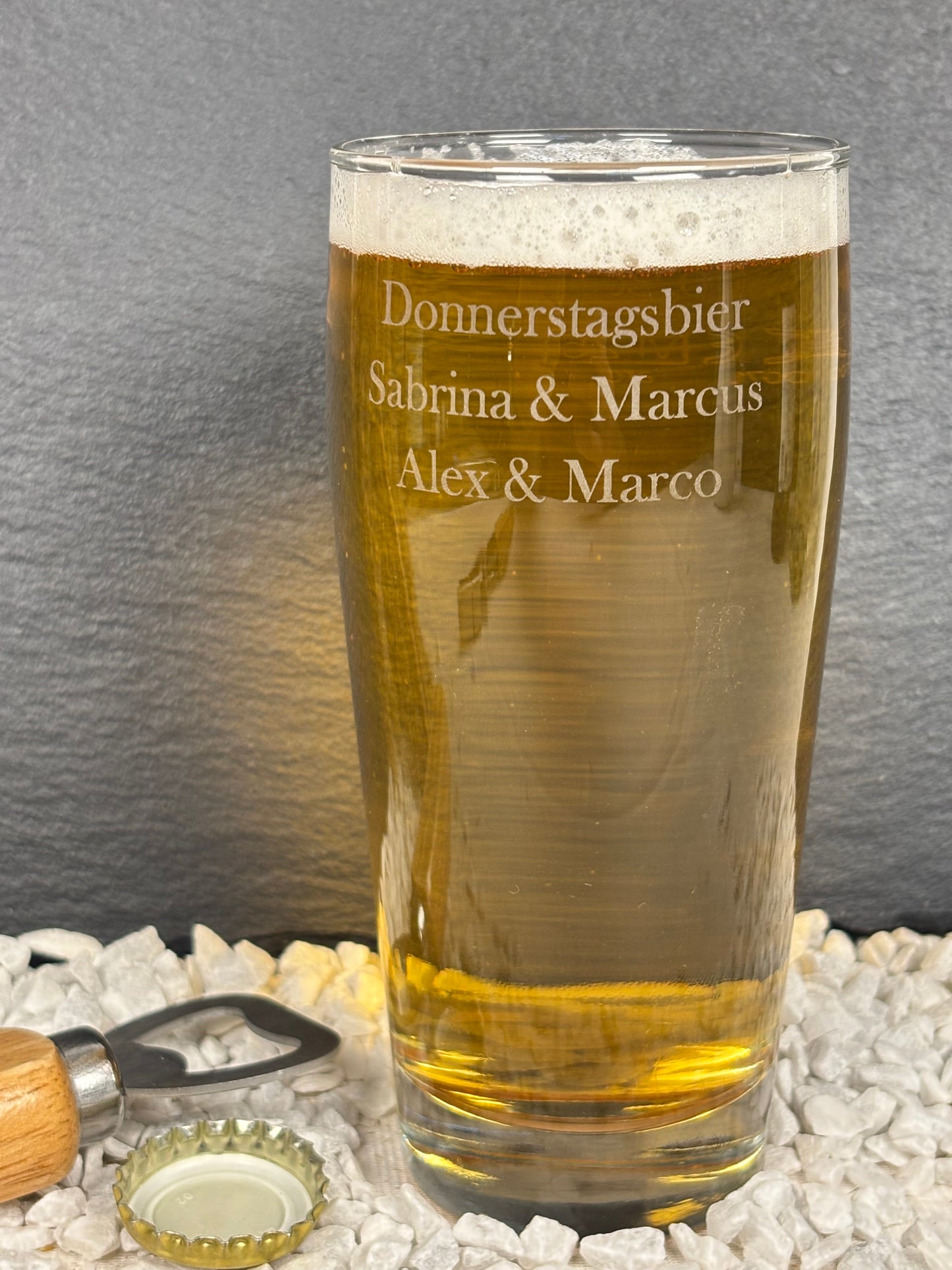 Personalisiertes Bierglas mit Hobbydesigns mit Laser Gravur