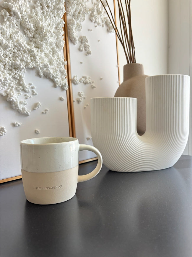 Personalisierte Tasse auf dem Boden graviert - mit/ ohne Henkel