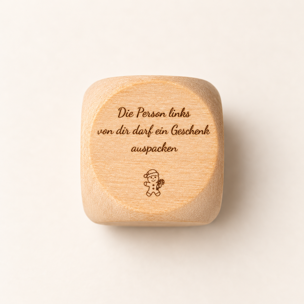 Weihnachtswürfel aus Holz – Wer darf das nächste Geschenk auspacken?