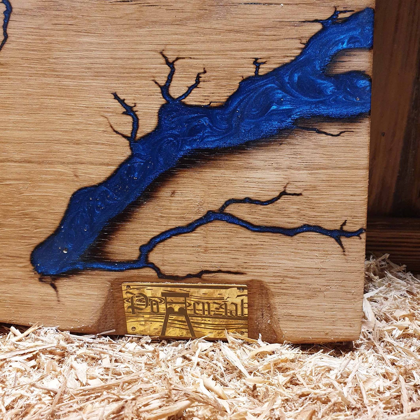 Das Ruhr-Brettchen  mit blauer Maserung