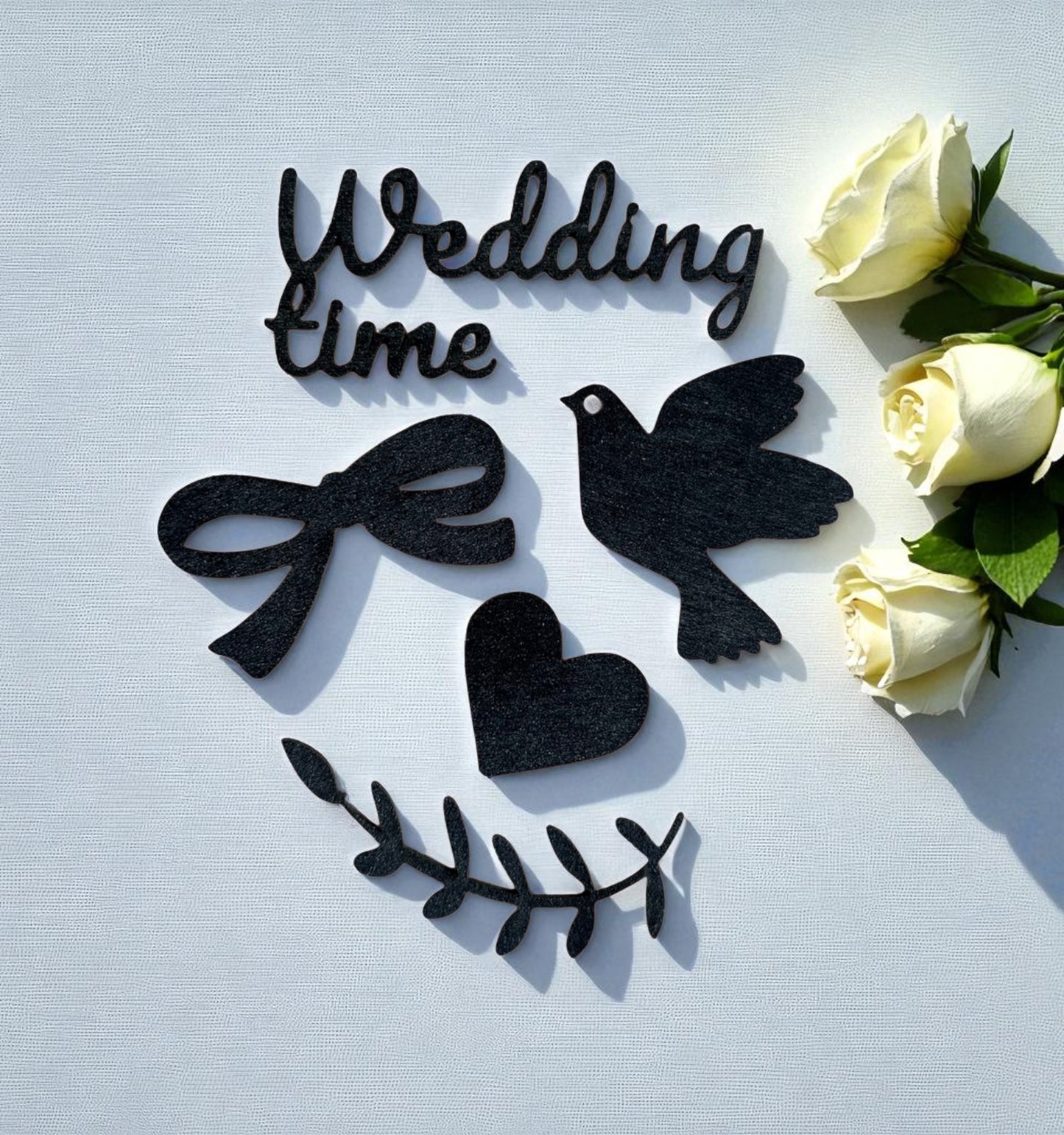 „Wedding time“ – Hochzeitsdeko - Set aus 10 Stücken-  Holz in Weiß, Schwarz oder Natur