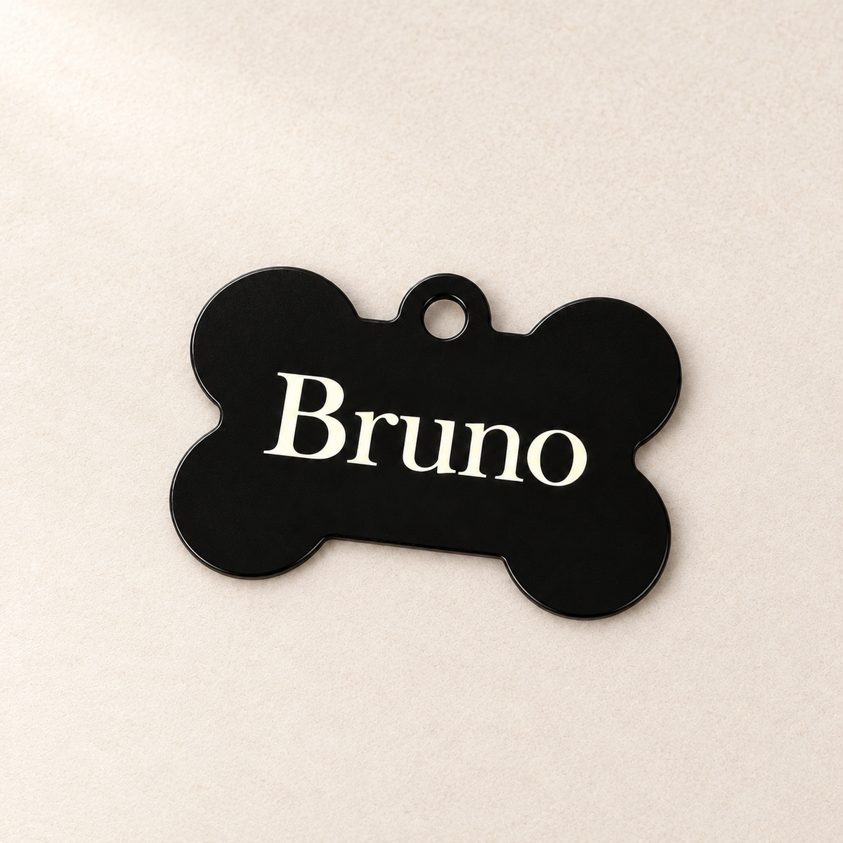 Personalisierte Hundemarke aus schwarzem Edelstahl – Knochenform mit Wunschgravur