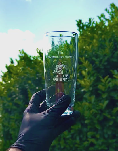 Personalisiertes Bierglas zum Geburtstag mit Laser Gravur